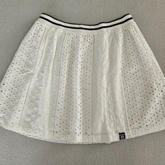 NWT Superdry Teagan Schiffli Skirt Size M - Picture 1 of 5